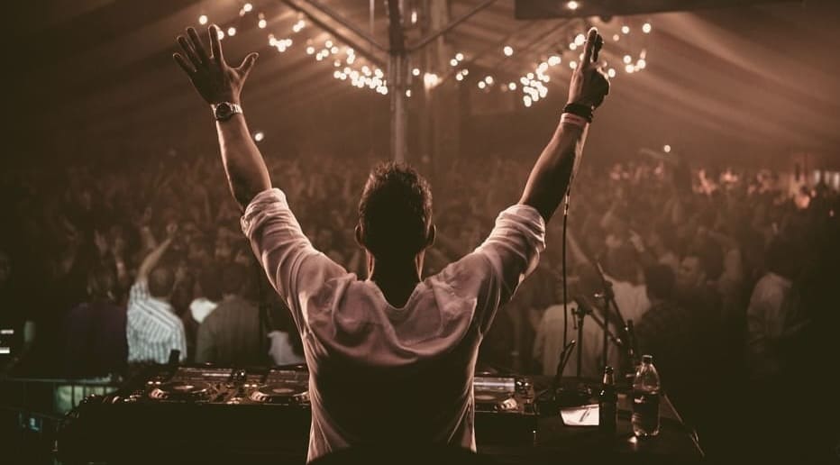 Foute uurtje met dj Marc Bakker